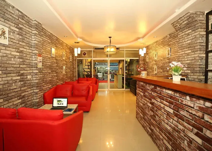 Zodiac Hotel